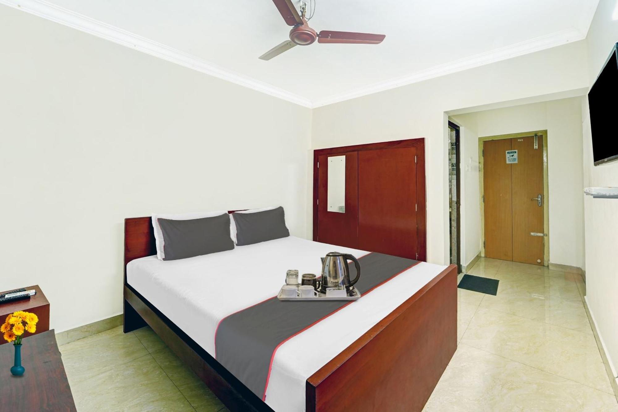 Hotel Collection O Arn Near International Airport