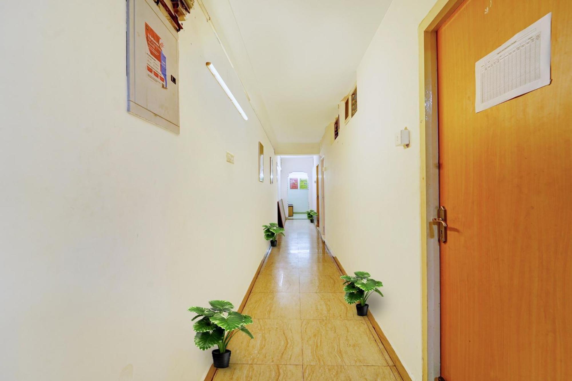 Hotel Collection O Arn Near International Airport